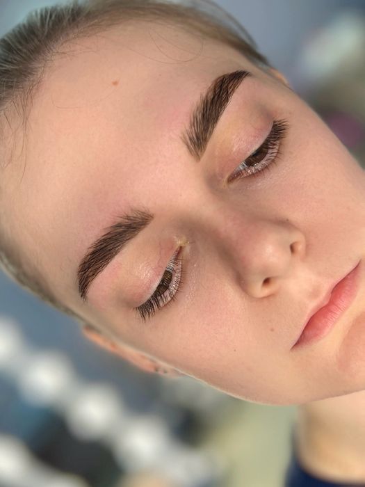 Ламінування, фарбування, корекція брів , нарощення вій