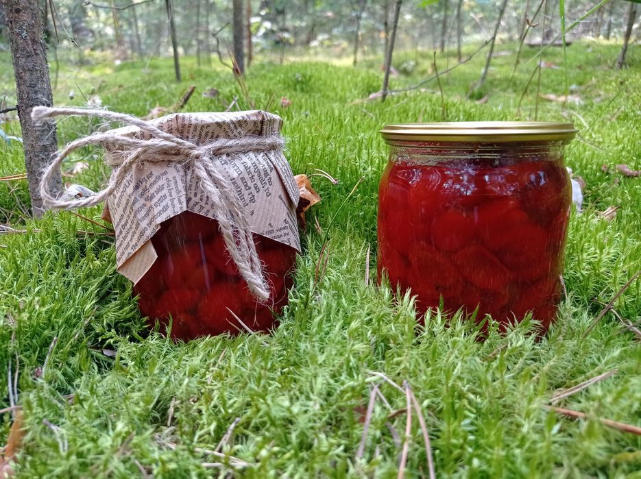 Варення з шипшини, сушена шипшина.