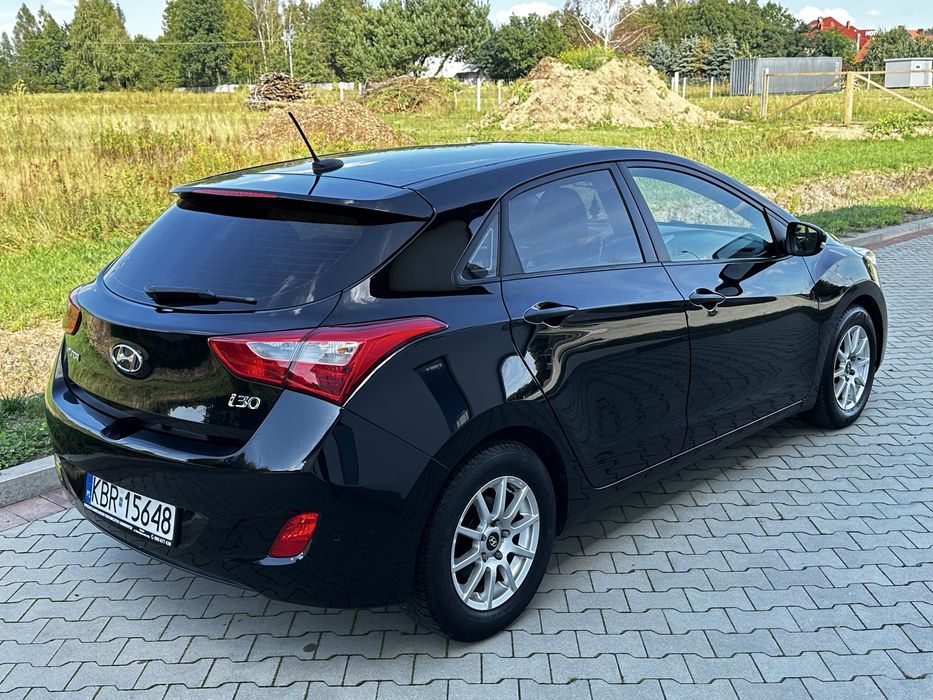 Hyundai i30 1,4 bezyna fajnie wyposażony