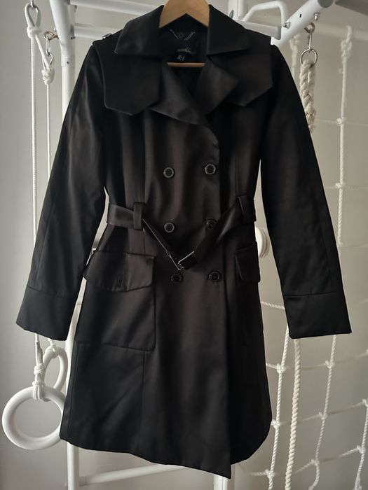 Lekko ocieplany czarny trencz Mango M/ L