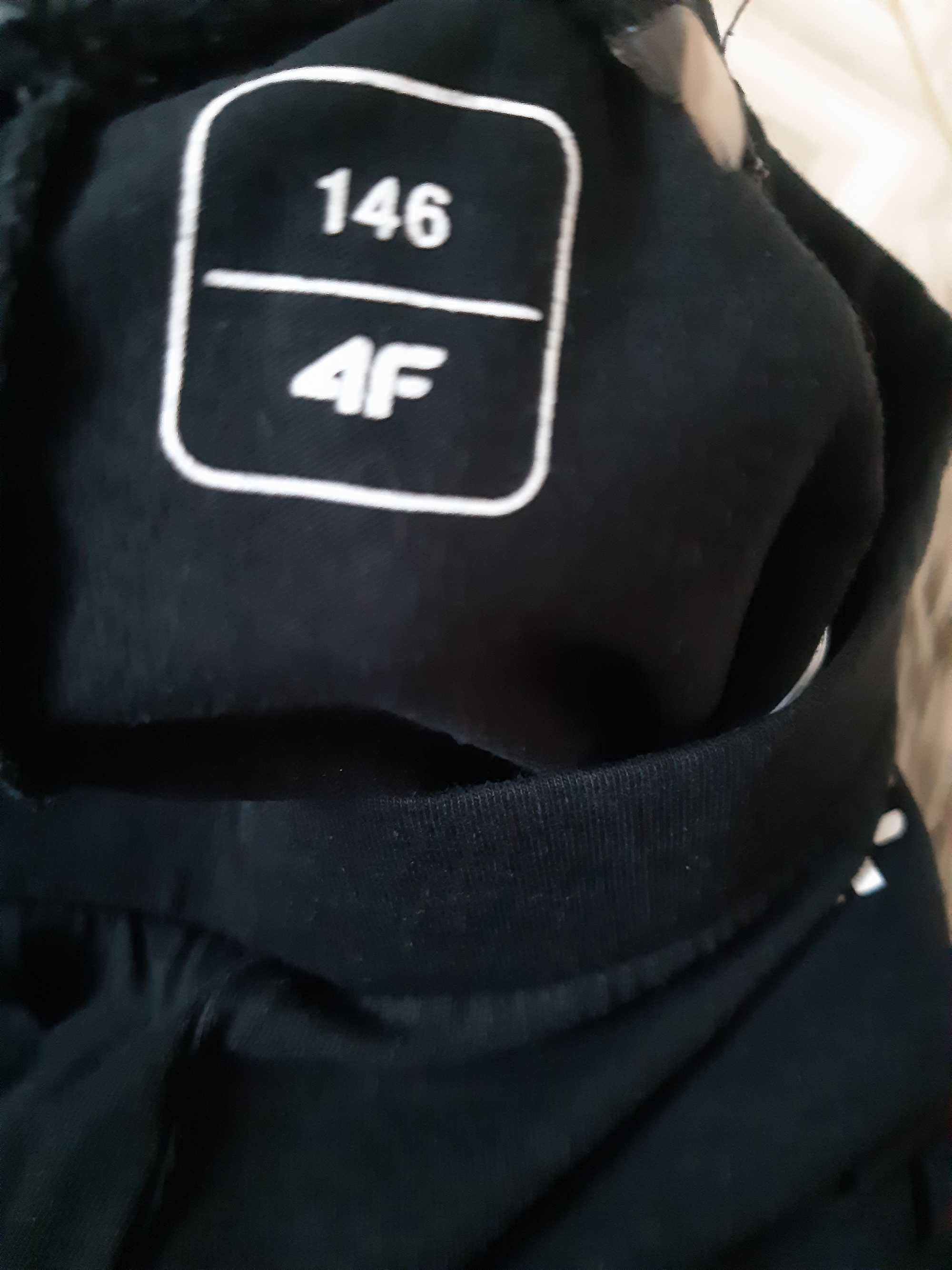 Leginsy dla dziewczynki r146 firmy 4f