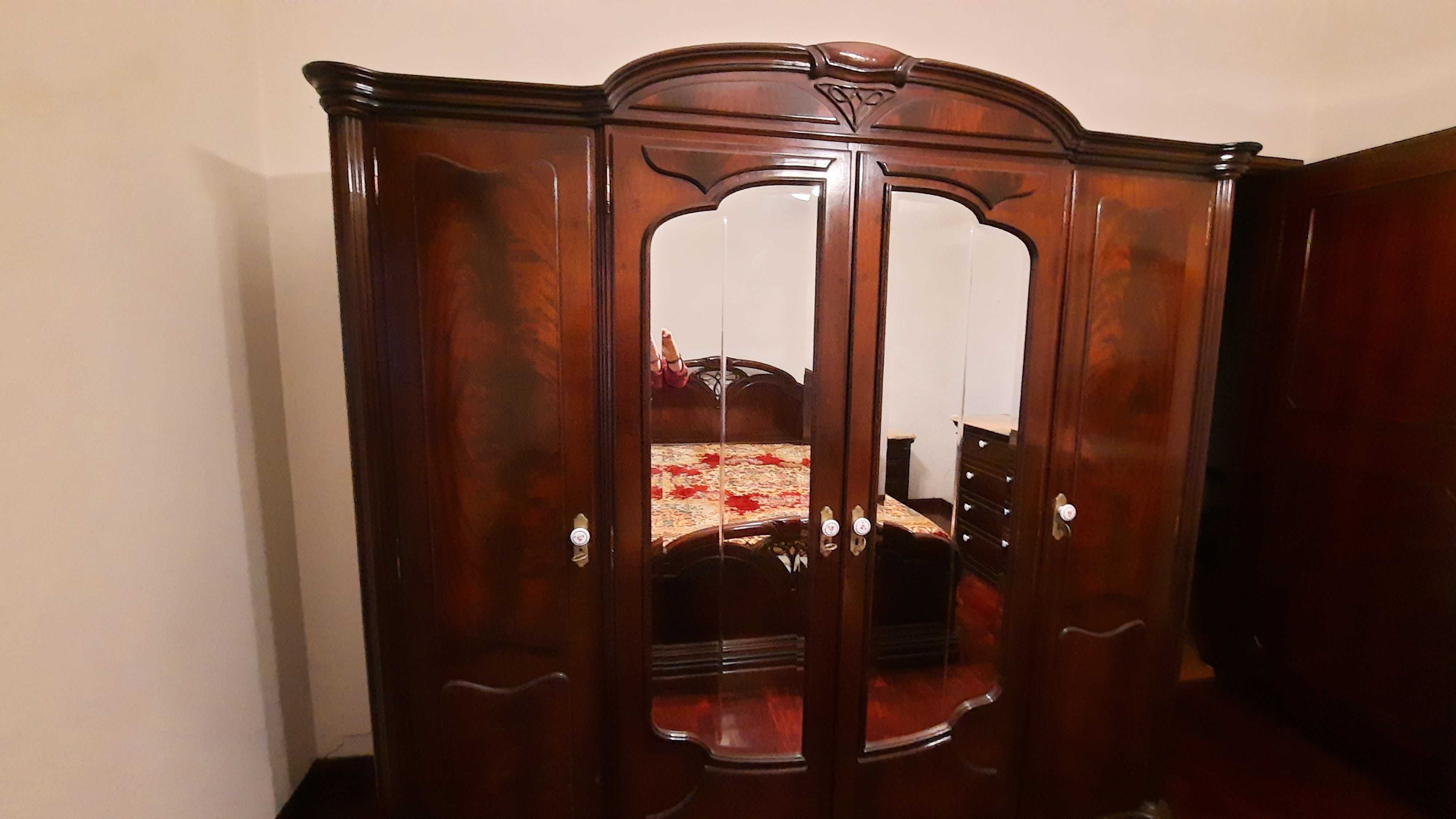 Mobilia de quarto completa clássica