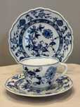 Zestaw śniadaniowy (trio), wzór cebulowy, stara porcelana XIX/XX wiek