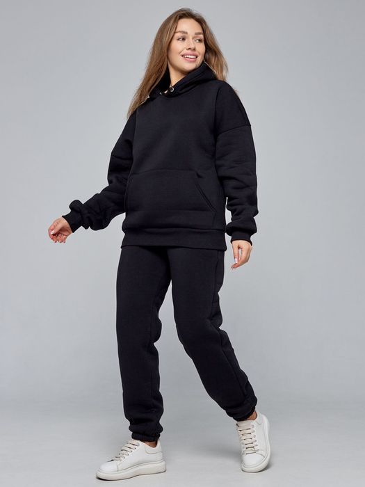 Спортивний тёплый, зимний чёрный костюм.