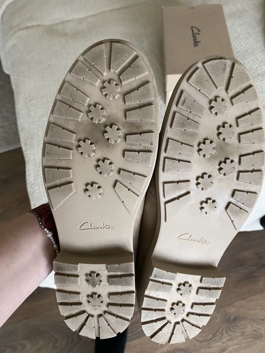 Продам замшеві  лофери  Clarcks (39-39,5)‼️Ціну знижено‼️