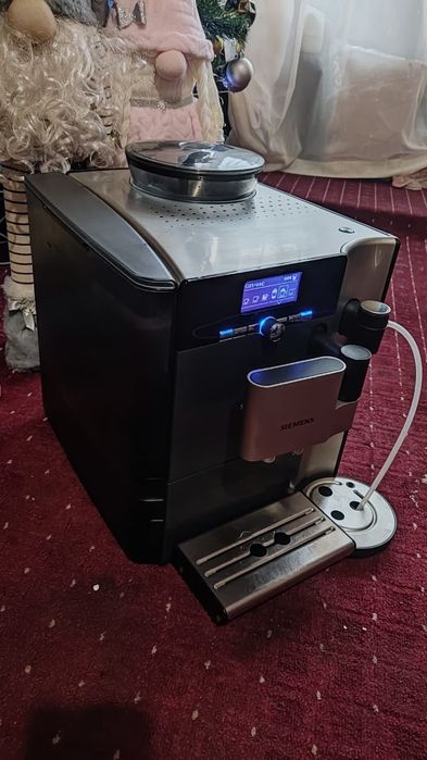 Eлітнa кавомашинa Siemens EQ.7 I-series – втілення інновацій та смаку)