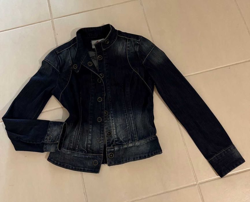 Blusão em Ganga com bordado nas costas