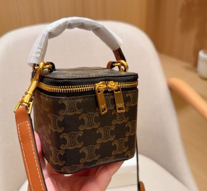 Сумка Celine монограмна Triomphe Vanity Case жіноча