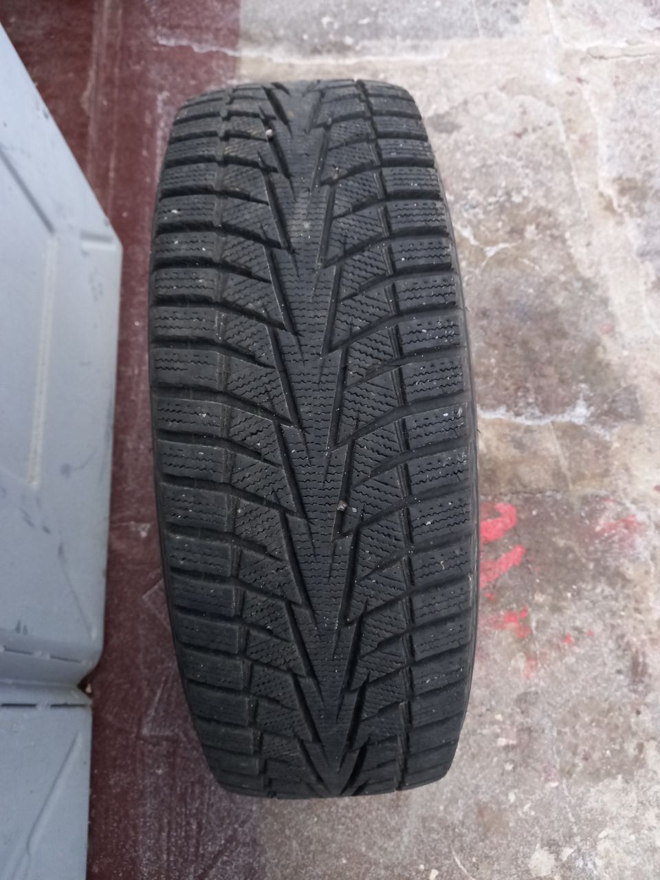 Продам шини hankook 225x65 R16