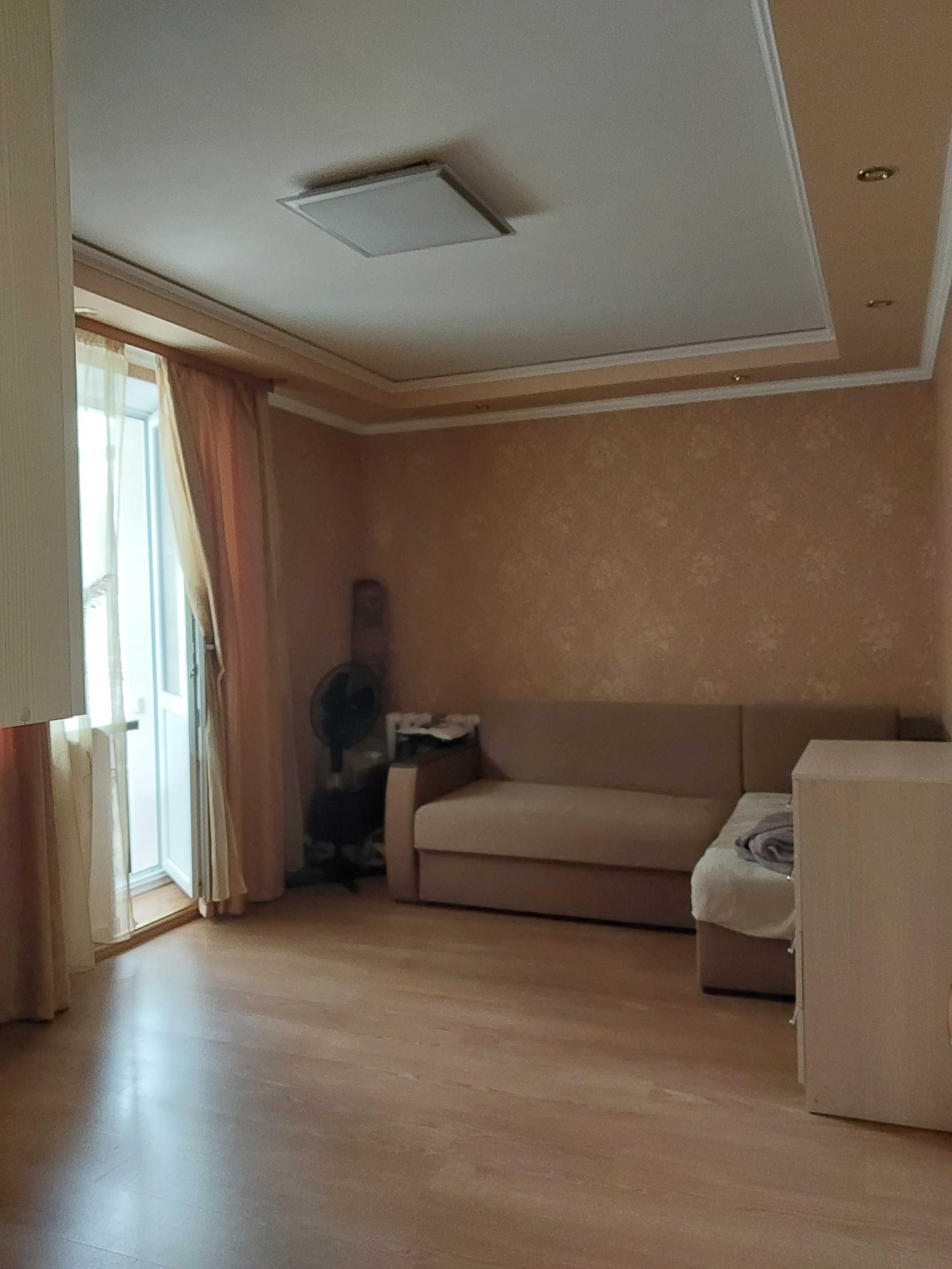 Продам 2-кімнатну квартиру в Полтаві