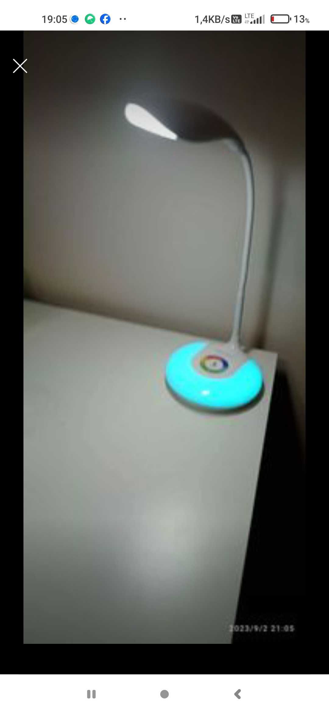 Lampka biurkowa LED z podświetleniem