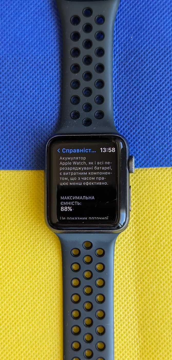 Гарантія США Apple Watch Series 3 42 mm все працює Акб 88 %