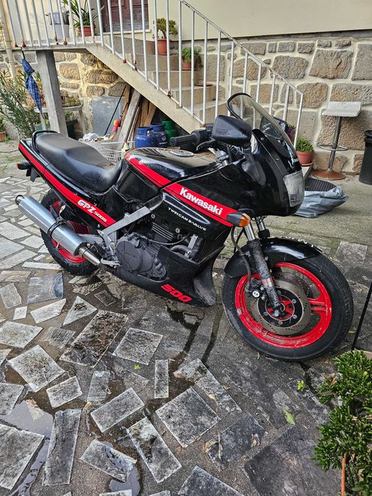 KAWASAKI ANTIGA GPZ 500