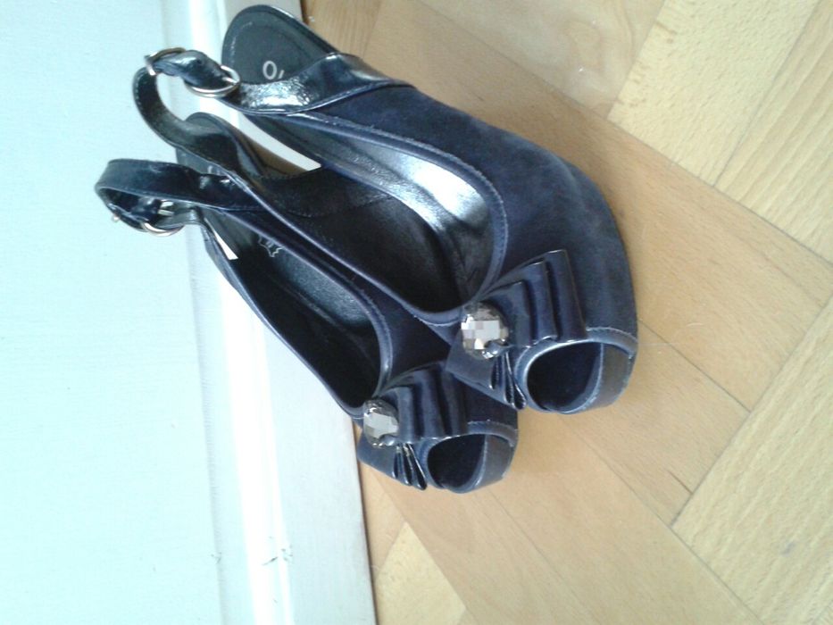 Nowe CCC Quazi granatowe eleganckie szpilki z platformą 37 wesele