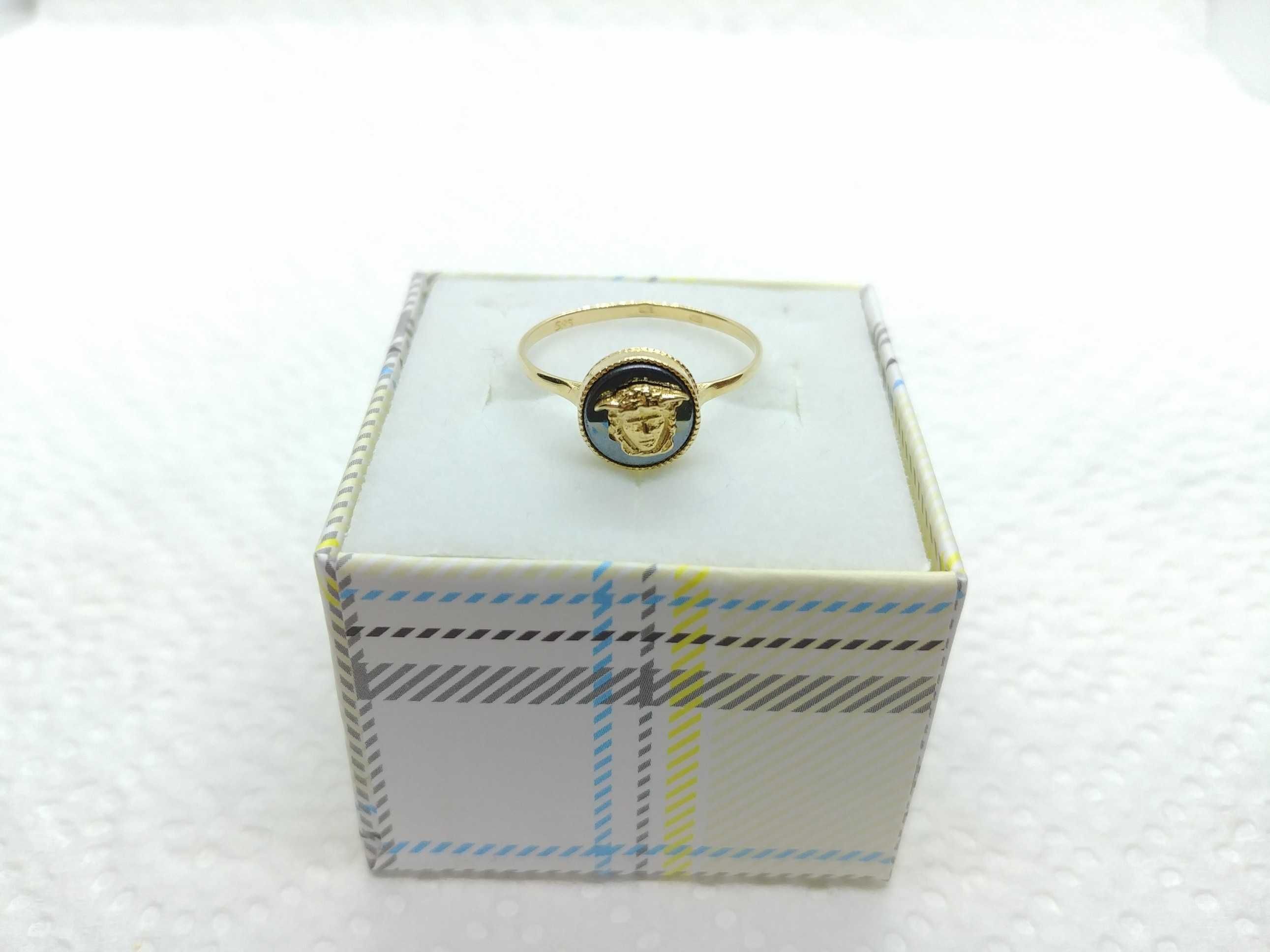 Piękny złoty pierścionek 1.68g r.16 próba 585 Złoto jak nowe / LID