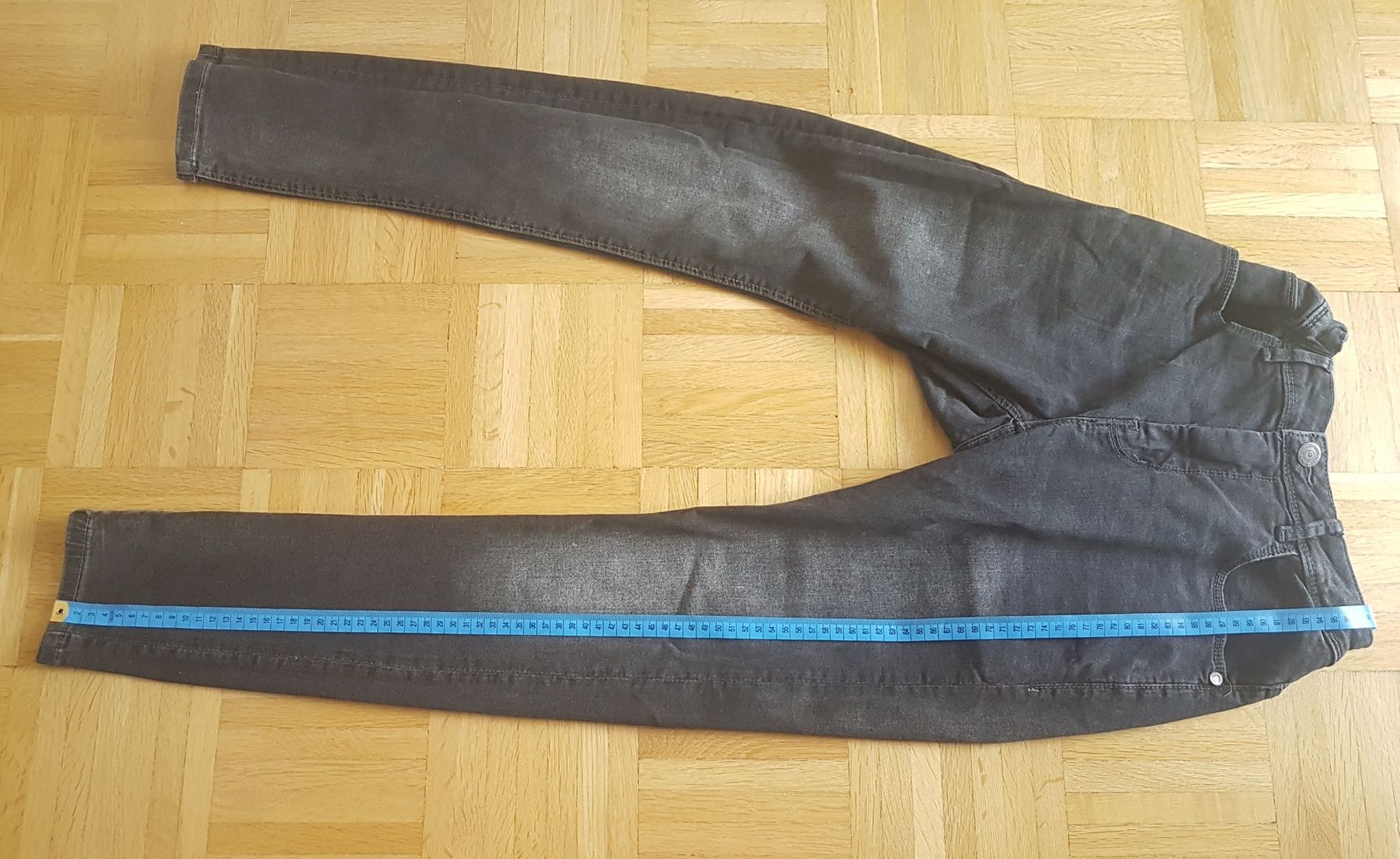House jeansy czarne r. 28 Slim