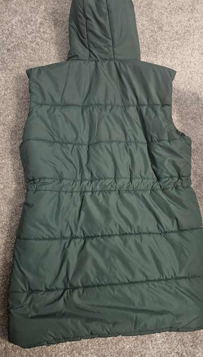 Теплая жилетка .