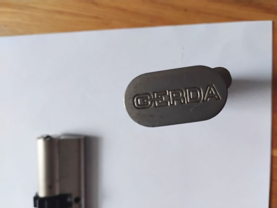 Zamek Gerda zestaw wkładek z gałką i kluczami