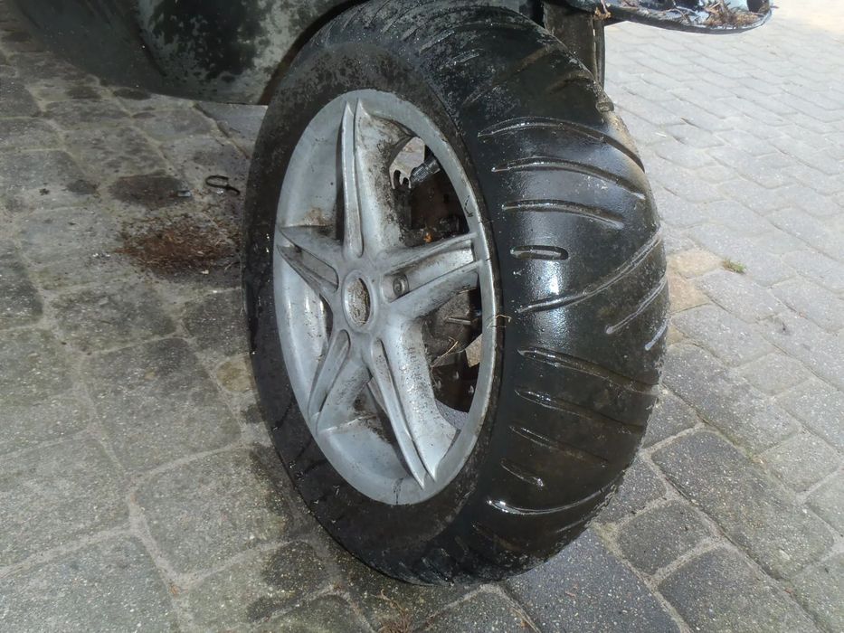 felga koło opona piaggio hexagon Posiadam prawie wszystkie części do tego modelu