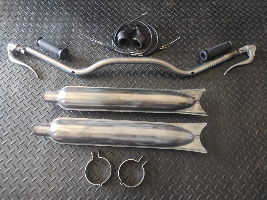 Szpilki mocowania silnika K750 Dniepr Ural M72 nowe śruby nakrętki