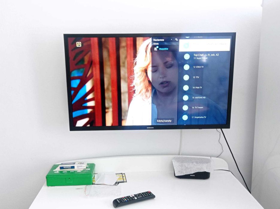 Telewizor 32 cale marki Samsung