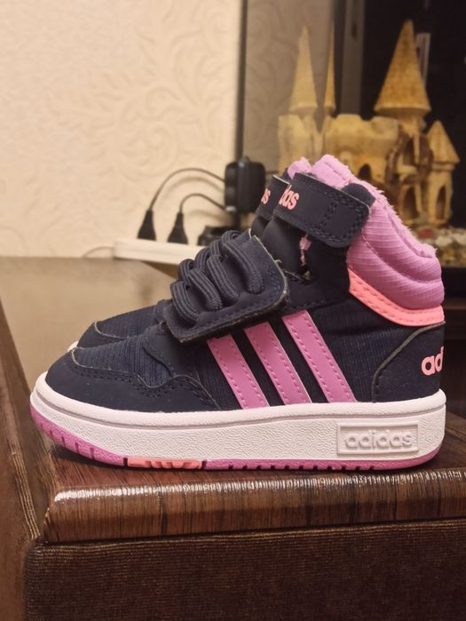 Оригінал ADIDAS Утеплені хайтопи,черевички для дівчинки,22 розмір,14 с