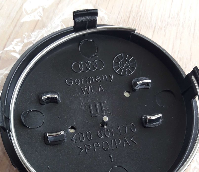 Ковпачок заглушка на литі диски Audi