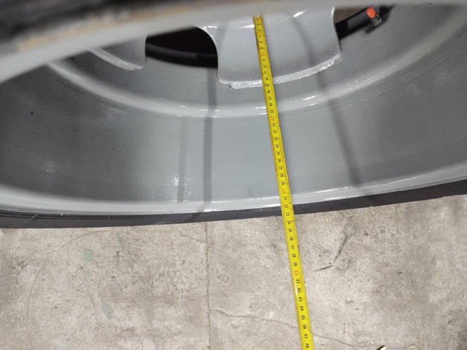 Koła do przyczepy 12.5 - 20 Pneumant 8 otw. HL D-47 Brandys