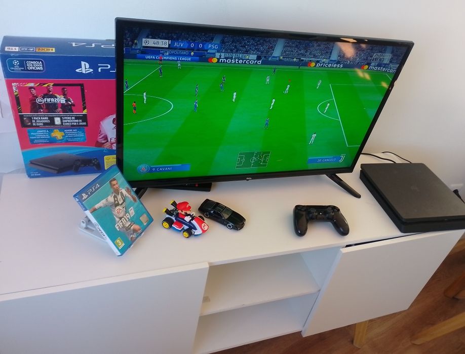 Oportunidade Playstation 4 Slim 1To com Caixa Comando Original e jogos