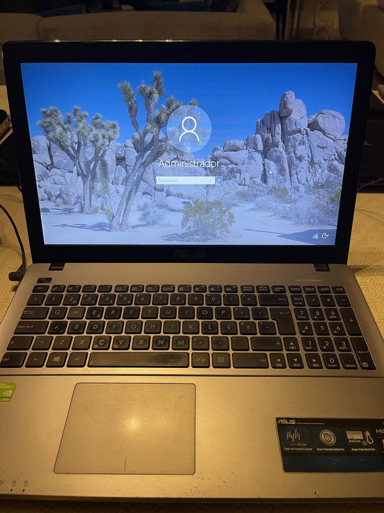 Portatil Asus X550L Notebook Pc