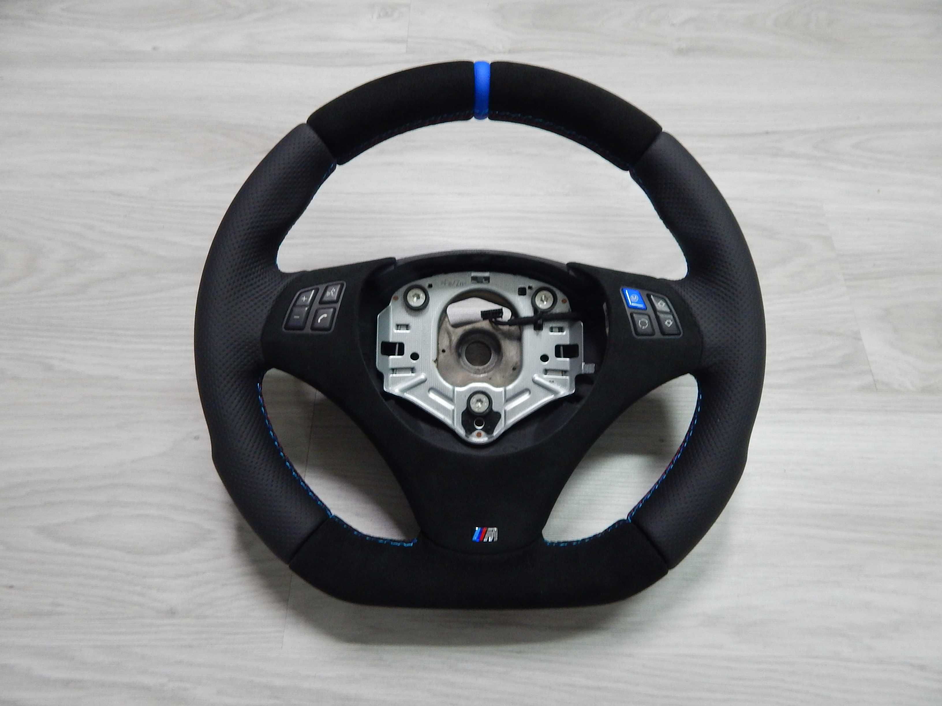 Kierownica BMW E81 E82 E84 E87 E88 E90 E91 E92 sport alcantara