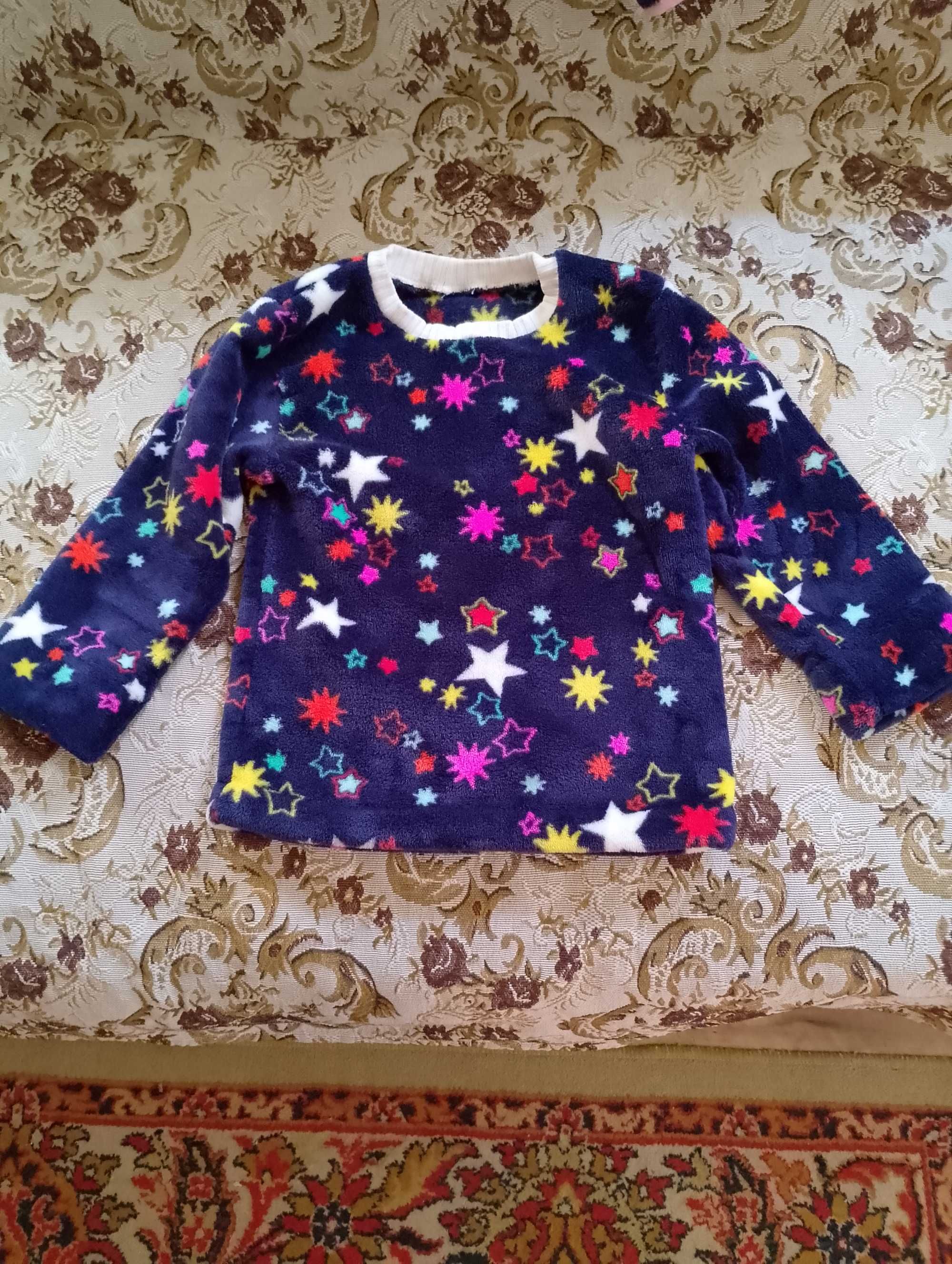 Продам детскую пижаму с жилеткой на флисе.