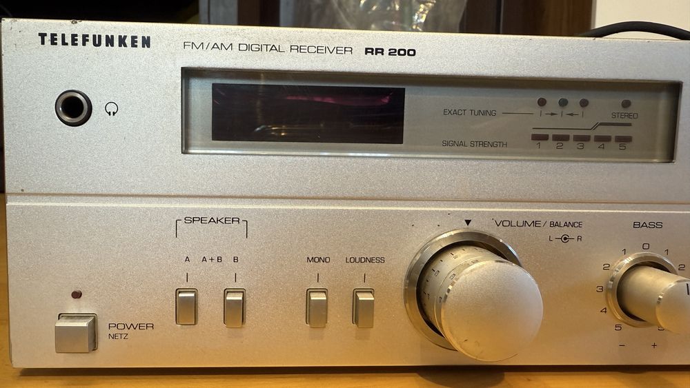 Amplituner Telefunken RR 200
