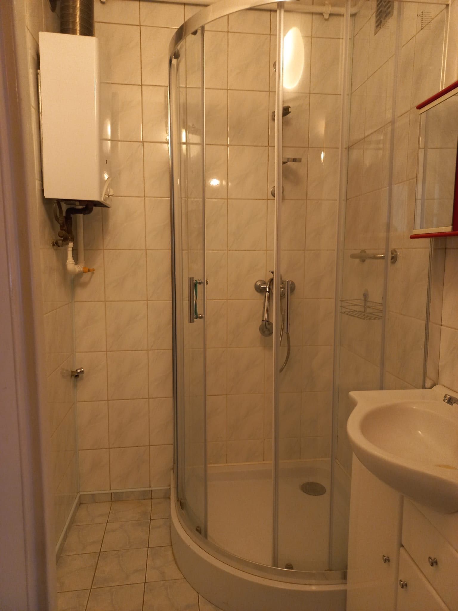 Sprzedam 2-pokojowe mieszkanie z balkonem–Głuchołazy-48m2- os. Koszyka