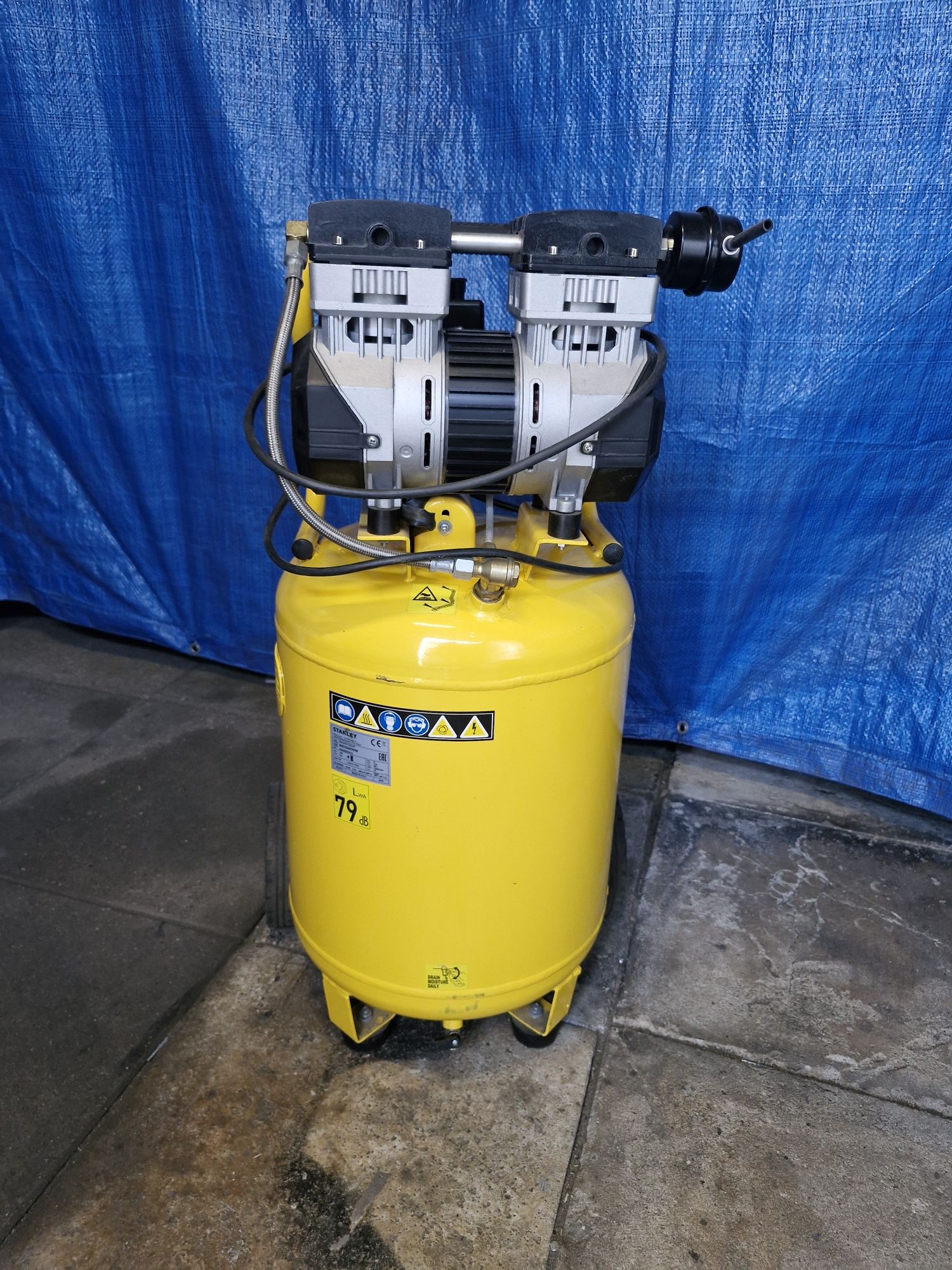 Kompresor  Stanley 50l cichy