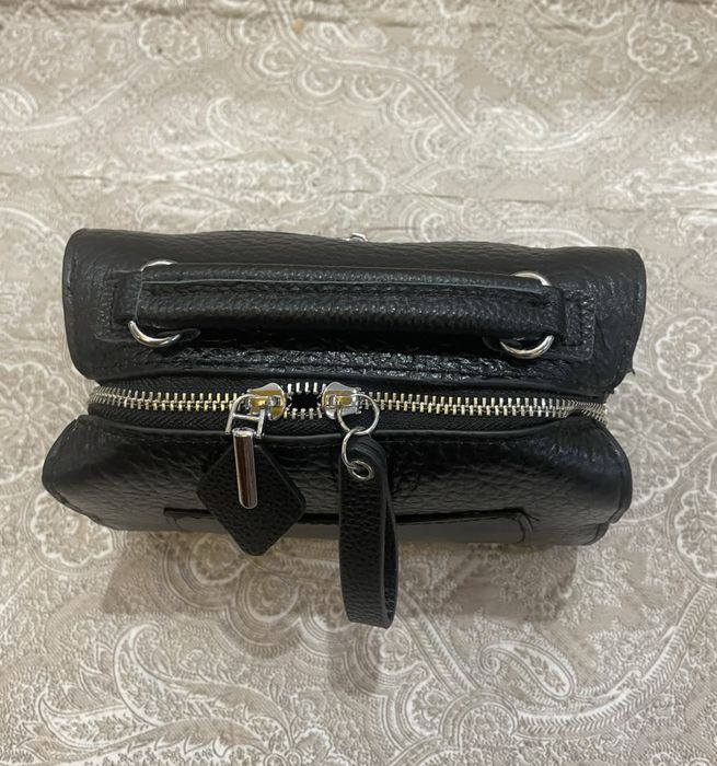 Елегантна шкіряна, красива сумочка