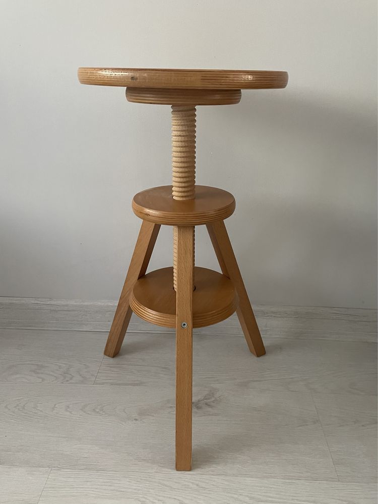 Drewniany,kręcony stołek/taboret