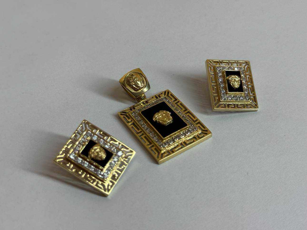 Złoty zestaw VERSACE (kolczyki + przywieszka) p585/14K w17,67g