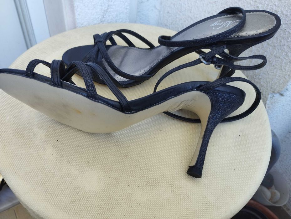 Vendo sandálias cerimónia novas Mango
