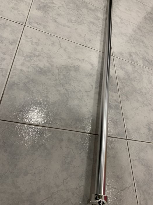 Varão para cortina casa de banho