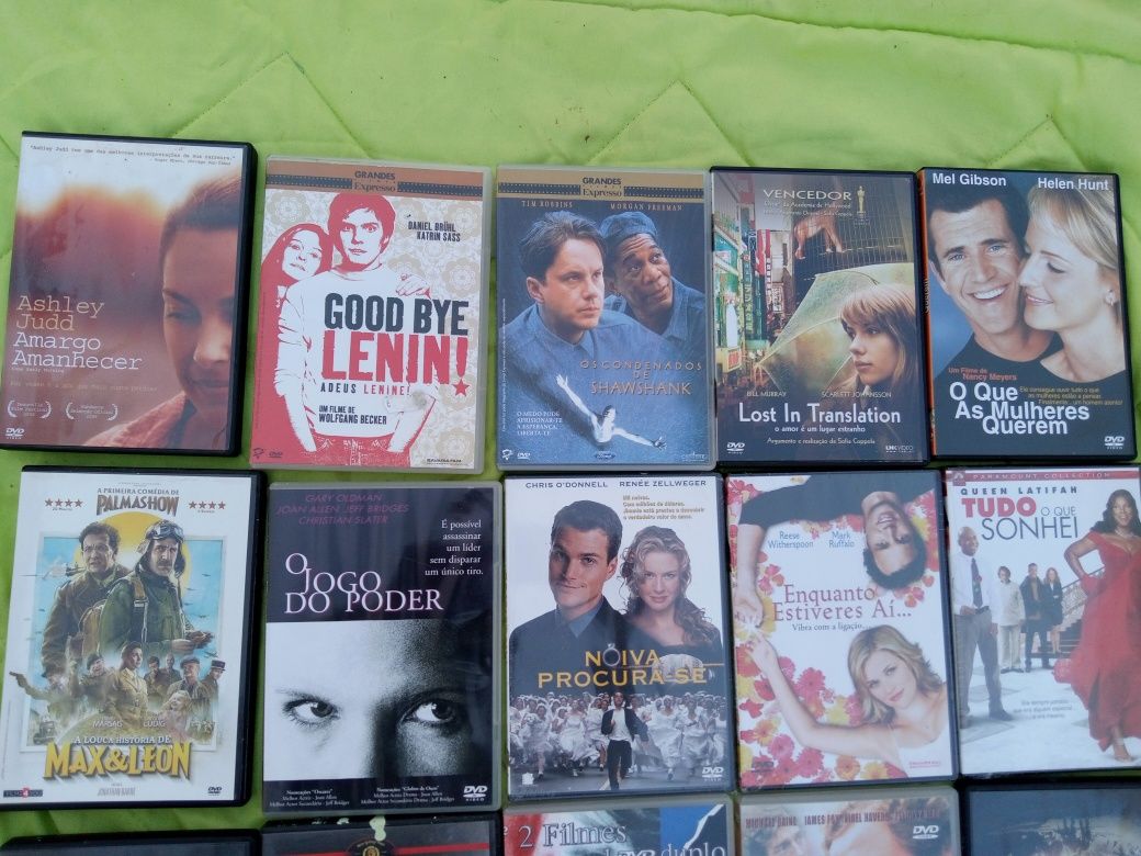 30 DVDs  incluindo dia e noite