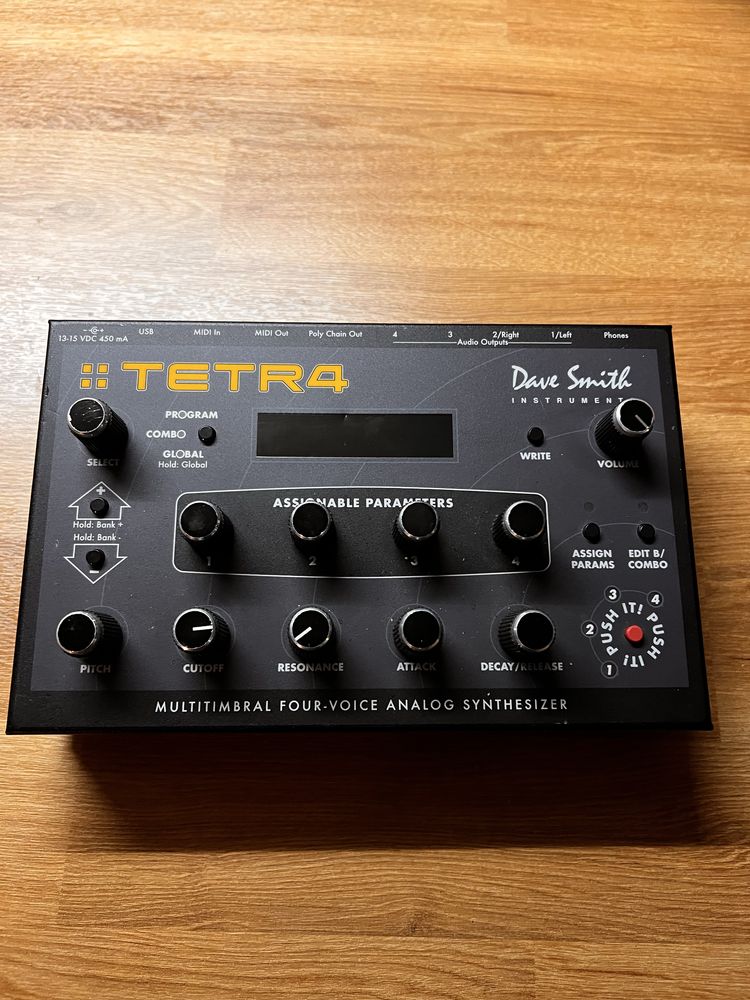 Syntezator Dave Smith Instrument Tetra + Edytor Vst