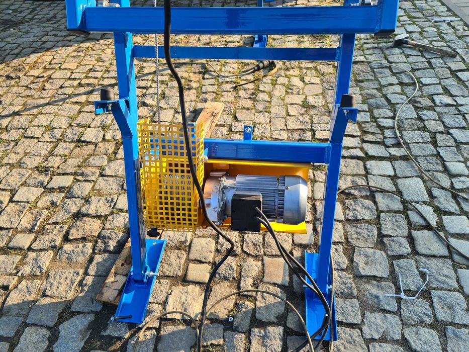Wciągarka, WINDA DEKARSKA 16 M Dachdecker