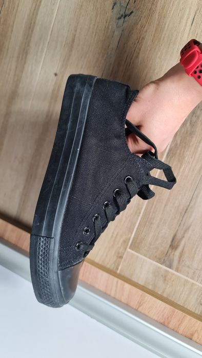 Buty do szkoły - czarne trampki r. 38