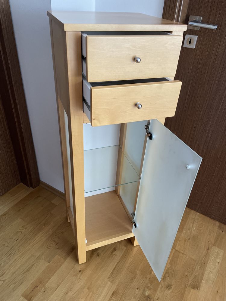 Szafka łazienkowa z drewna olchowego