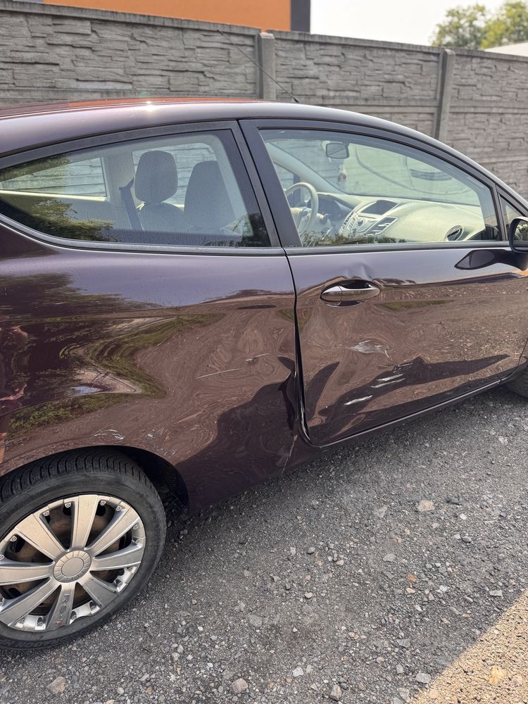 Ford fiesta mk7 1.2 uszkodzona