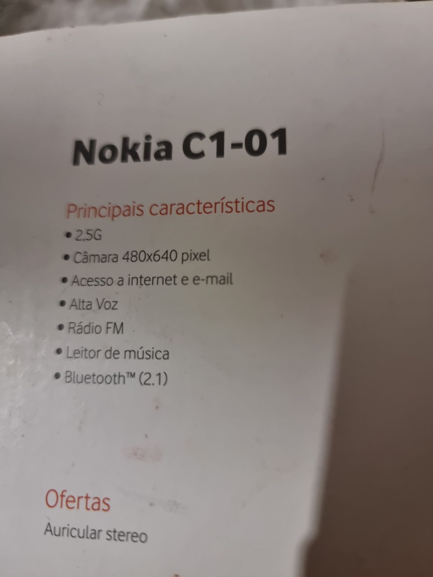 Telemovel Nokia c1-01 + Carregador + Fones + Caixa