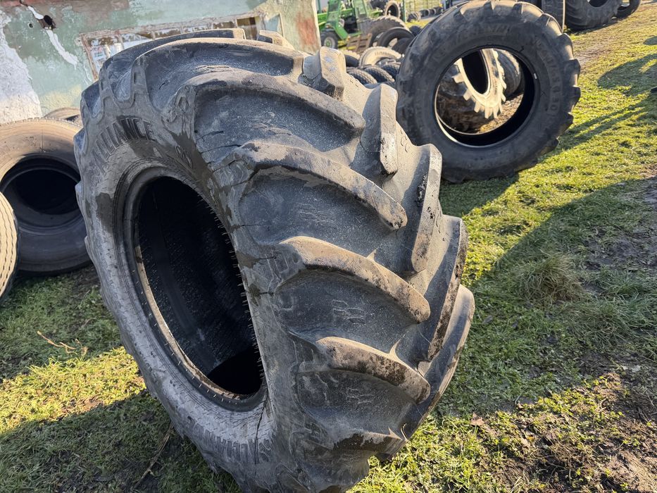 Opona 600/65R28 Alliance