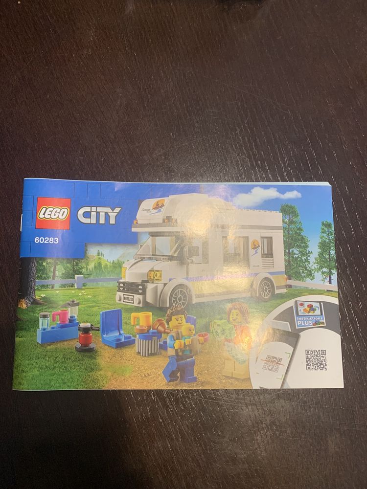 Lego City 60283 Camper