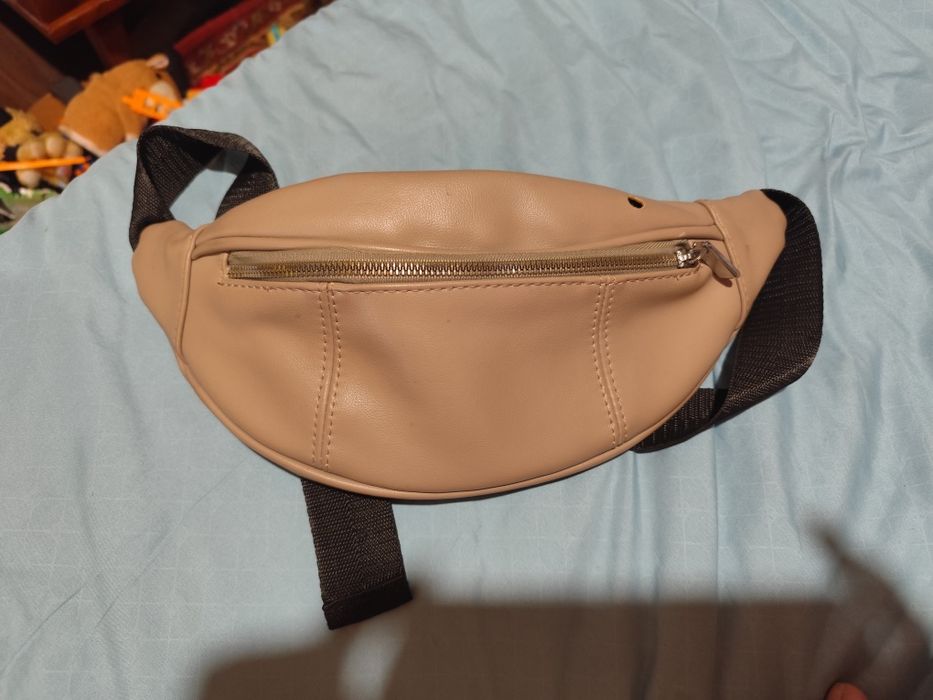 Сумка бананка бежева